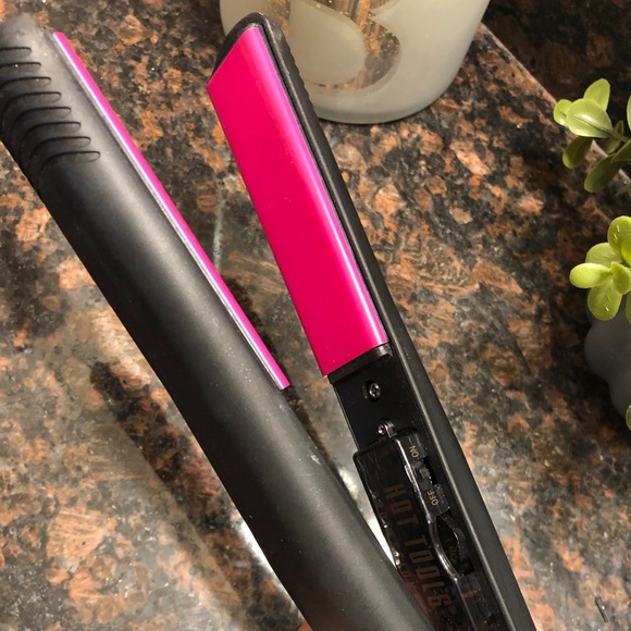 Hot Tools Straightener - Picture 2 of 4